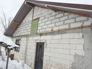 Casă +teren 4500 mp în Buiești - imagine 3