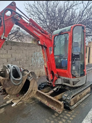 miniexcavator yanmar Vio  de 2,4 tone - imagine 5