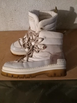 ghete iarnă damă NR 38 ( nu trimit prin curier sau poștă 