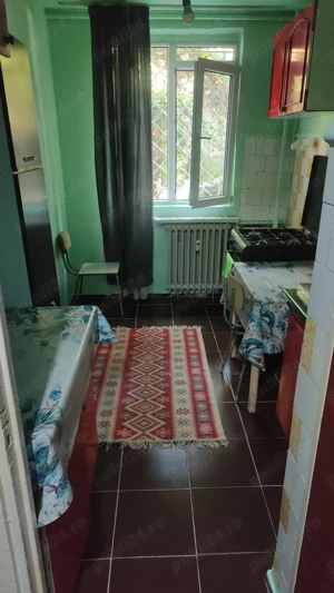 Închiriez apartament 3 camere proprietar  - imagine 2