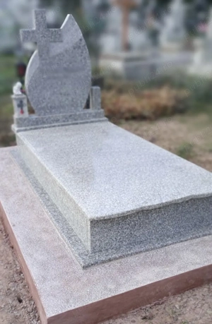 Monumente funerare granit  - imagine 4