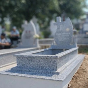 Monumente funerare granit 