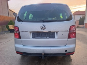Vând Volkswagen Touran 1,9 TDI- 7 locuri - imagine 4