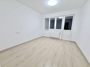 Vand 2 cam Libertatii etaj 1 confort 1 [complet renovat] - imagine 3