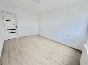 Vand 2 cam Libertatii etaj 1 confort 1 [complet renovat] - imagine 4