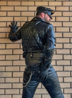 Master  Dom - imagine 3