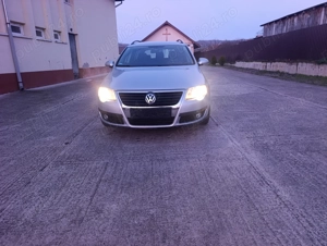 Vând Volkswagen Passat B6 2.0TDI