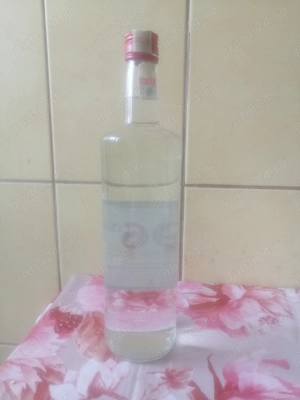 Vând țuică de prune 25 lei litrul