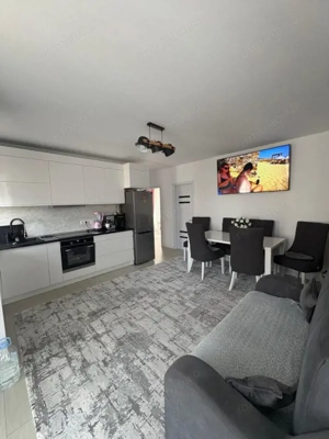 Apartament 3 camere, 99 mp construiti, parcare inclusa, zona Hotvon - imagine 2