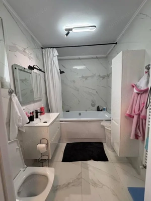 Apartament 3 camere, 99 mp construiti, parcare inclusa, zona Hotvon - imagine 10