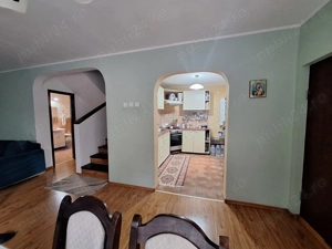 Vând vilă in sat Rosu - imagine 5