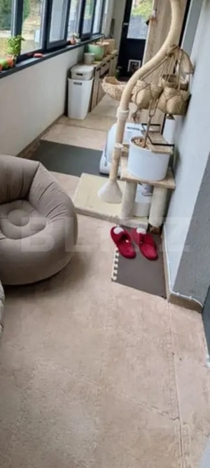 Apartament cu 3 camere, 77 mp, la parter inalt, cu gradina, in zona Subcetate - imagine 12