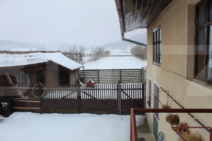 Casă solidă cu teren în Boroșneu Mic – liniște si natură  - imagine 3