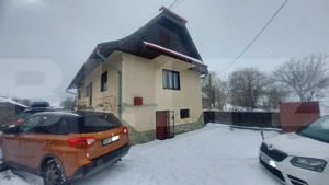Casă solidă cu teren în Boroșneu Mic – liniște si natură 