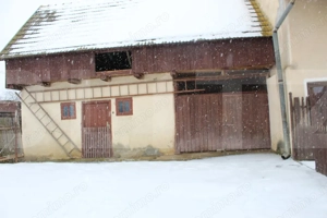 Casă solidă cu teren în Boroșneu Mic – liniște si natură  - imagine 12