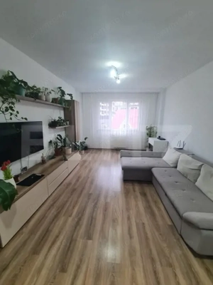 Apartament mobilat si utilat, 2 camere, 54 mp utili, parcare, zona Roata Faget - imagine 3