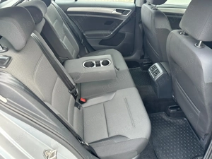 Volkswagen Golf SW 1.6 Diesel 105 CP An 2015 - imagine 6