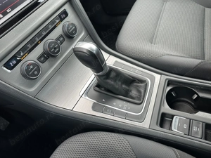 Volkswagen Golf SW 1.6 Diesel 105 CP An 2015 - imagine 16