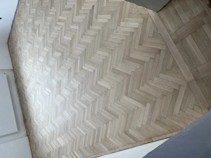 Parchetar, montaj și recondiționare 