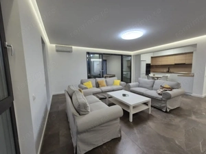 Penthouse  Zona Centrală, Bloc Nou, Prima Închiriere - imagine 2