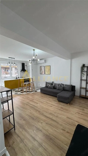 Apartament 2camere tip studio Mobilat si utilat Metrou Berceni -10min