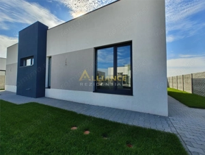 Casa individuala - 3 dormitoare, - 402 mp teren - Aviatorilor - imagine 4