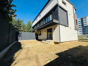 Vila de vanzare || 4 camere || curte mare || aproape Grand Arena - imagine 6