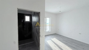 Casa Individuala - 3 camere - 2 bai - 371 mp teren - imagine 12