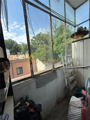 Apartament 2 camere etaj 1 zona Unirii centrala perfect pentru locuit sau investitie - imagine 15