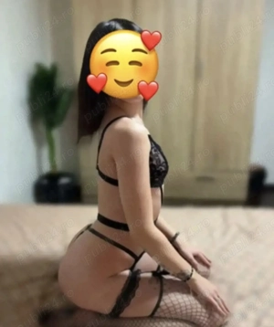 Buna  sunt. Cristina.  Azi sunt venită în orașul tău 