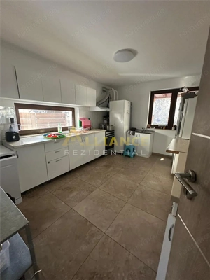 #De Inchiriat, Vila 8 camere - 3 bai | Teren 300 mp - - imagine 8