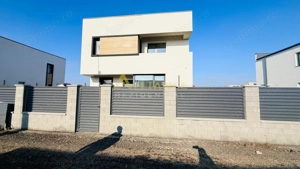 Casa de vanzare aproape de statia STB – Gata de mutare!