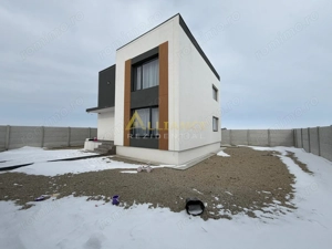 Casa individuala P+1E || 3 camere || 2 bai || Teren 407mp