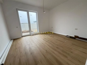 Vila individuala - 4 camere - 3 bai - 200 m de bulevardul principal - imagine 8