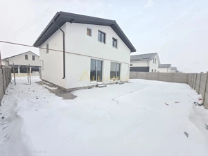 Vila individuala - 4 camere - 3 bai - 200 m de bulevardul principal - imagine 4