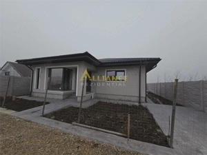 Casa Individuala - 3 camere - 2 bai - 375mp