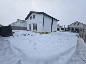 Vila individuala - 4 camere - 3 bai - 200 m de bulevardul principal - imagine 3