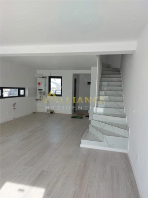 Casa la 4-5 km de metrou,bine amplasata,super pret .