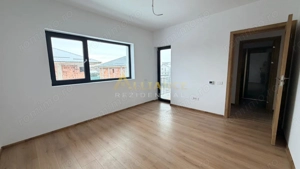 Casa individula-4camere-3 bai - 320mp - imagine 10