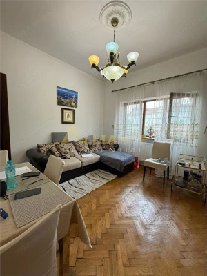 2 camere decomandat - pozitie excelenta -> Zona Unirii, Metrou Piata Unirii