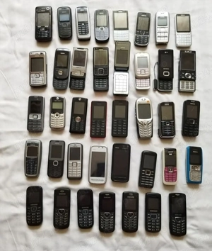 telefoane cu butoane vintage de colectie