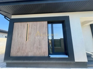 Casa individuala_teren 370 mp_4 camere_ PANOURI FOTO_strada asfaltata_statie STV