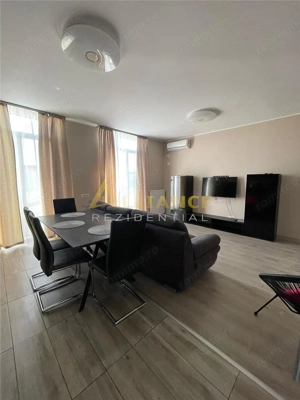 Apartament cu 3 camere sectorul 4