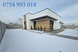 Casa stil mediteranean (zona de intrare in Comuna)