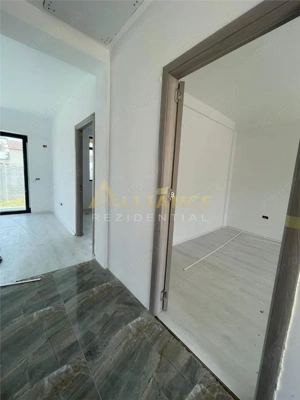 Casa cu 3 camere, Teren 190 mp { Acces rapid STB 440 Piata Sudului } - imagine 3