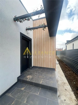 CASA INDIVIDUALA  -3 CAMERE-2 BAI - imagine 4