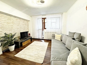 Apartament cu 2 camere decomandat, etajul 5, Micro 20, renovat!