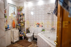 Proprietate Exclusivista cu Deschidere Spectaculoasa la Apa - Domeniu Privat cu Ponton si Teren Gene - imagine 12