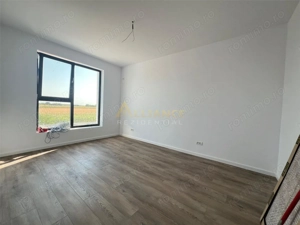Vila individuala - 5 camere - 3 bai - teren 428mp - pod - beci - imagine 8