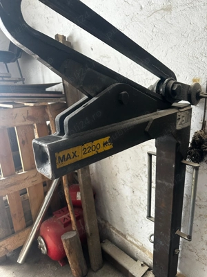 Furca macara camion 2200kg. Pret 2800 lei negociabil - imagine 2